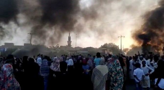 Darbe girişimi sonrası Sudan karıştı!