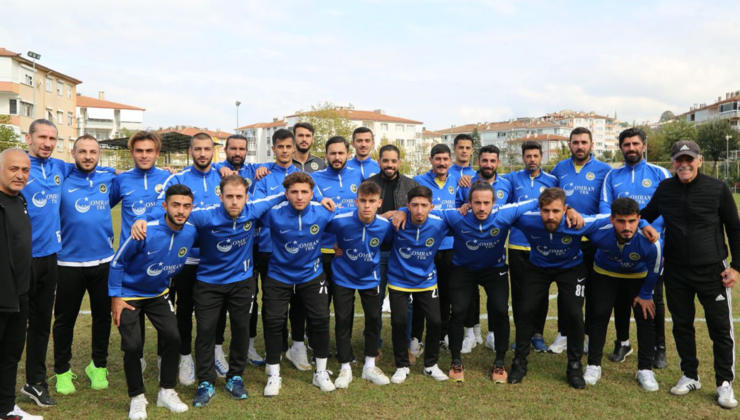 ÇINARCIK BELEDİYE SPOR DUALAR EŞLİĞİNDE SAHAYA İNDİ