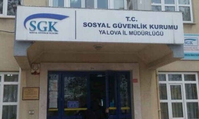 Yalova’da SGK Çalışanları İş Bıraktı