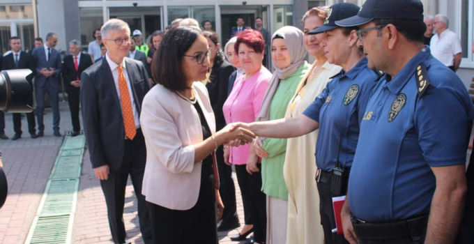 Vali Hülya Kaya Görevine Başladı İlk Emrini Verdi