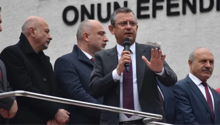 CHP Genel Başkanı Özgür Özel’in “Oy Var mı?” Sorusu ve Ortaya Çıkan Komik Görüntüler