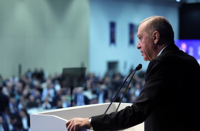 Cumhurbaşkanı Erdoğan, Ramazan Bayramı Tatilini 9 Güne Çıkardı: İşte Detaylar