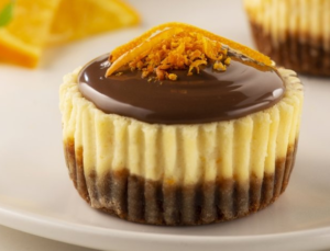 Yulaflı Mini Cheesecake Tarifi: Hafif ve Lezzetli Bir Tatlı Deneyimi