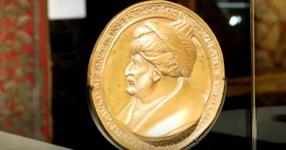 Fatih Sultan Mehmet’e Atfedilen Tılsımlı Madalyon İngiltere’de Açık Artırmaya Çıkıyor