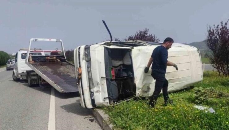 Orhangazi Yolunda Minibüs Kaza Yaptı: Sürücü ve Yolcu Hafif Yaralı