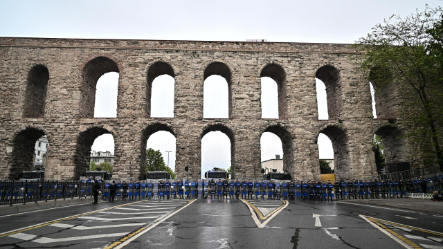 İçişleri Bakanı Yerlikaya: 1 Mayıs’ta 226 Kişi Gözaltına Alındı, 28 Güvenlik Görevlisi Yaralandı!