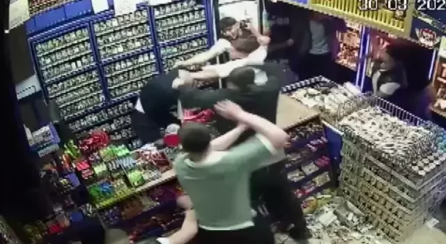 Adapazarı’nda Dehşet! Tekel Bayisinde Çıkan Kavgada Emekli Polis ve İşletme Sahibi Öldüresiye Dövüldü