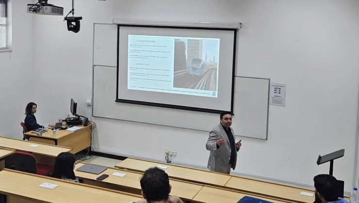 Yalovalı İş İnsanı Dr. İdris Demirhan, Dubai’de Üniversite Kürsüsüne Çıktı: Orta Doğu Gayrimenkulünü Anlattı