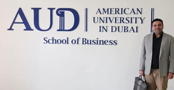 Yalovalı İş İnsanı Dr. İdris Demirhan, Dubai’de Üniversite Kürsüsüne Çıktı: Orta Doğu Gayrimenkulünü Anlattı