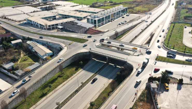 Bakan Karaismailoğlu Yalova’da Kavşak Açılışı Yaptı