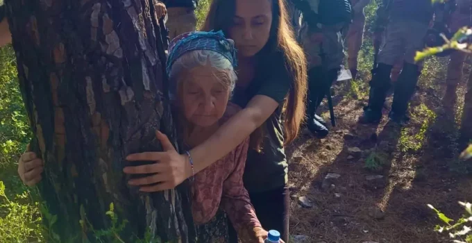 Akbelenin Sembol İsmi Zehra Yıldırım Hayatını Kaybetti