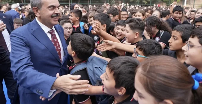 Milli Eğitim Bakanı Yusuf Tekin’den 12 Yıllık Zorunlu Eğitim Açıklaması