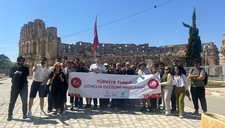 TÜRK KÜLTÜRÜ TUNUS’TA YANKI BULDU: ZEYBEK GÖSTERİSİ BÜYÜK BEĞENİ TOPLADI - Yeni Düşün Haber TÜRK KÜLTÜRÜ TUNUS’TA YANKI BULDU: ZEYBEK GÖSTERİSİ BÜYÜK BEĞENİ TOPLADI